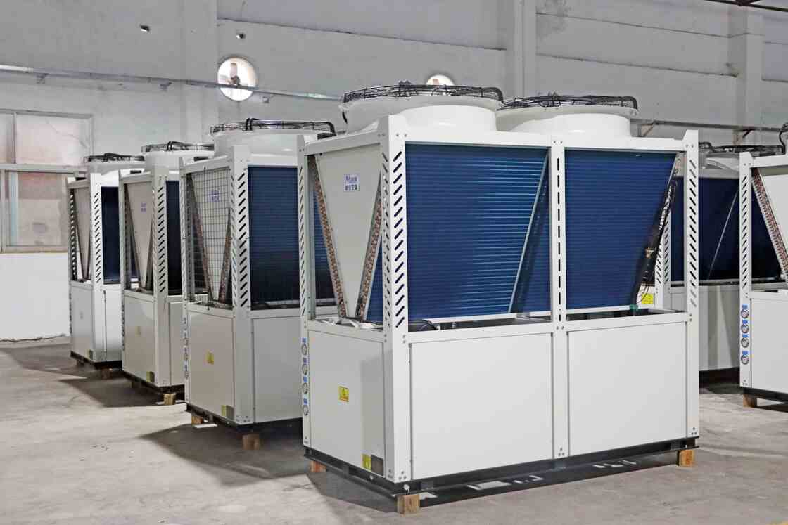 65KW 130KW R410A Scroll Type Air Cooled Water Chiller AC Units For Commercail Building